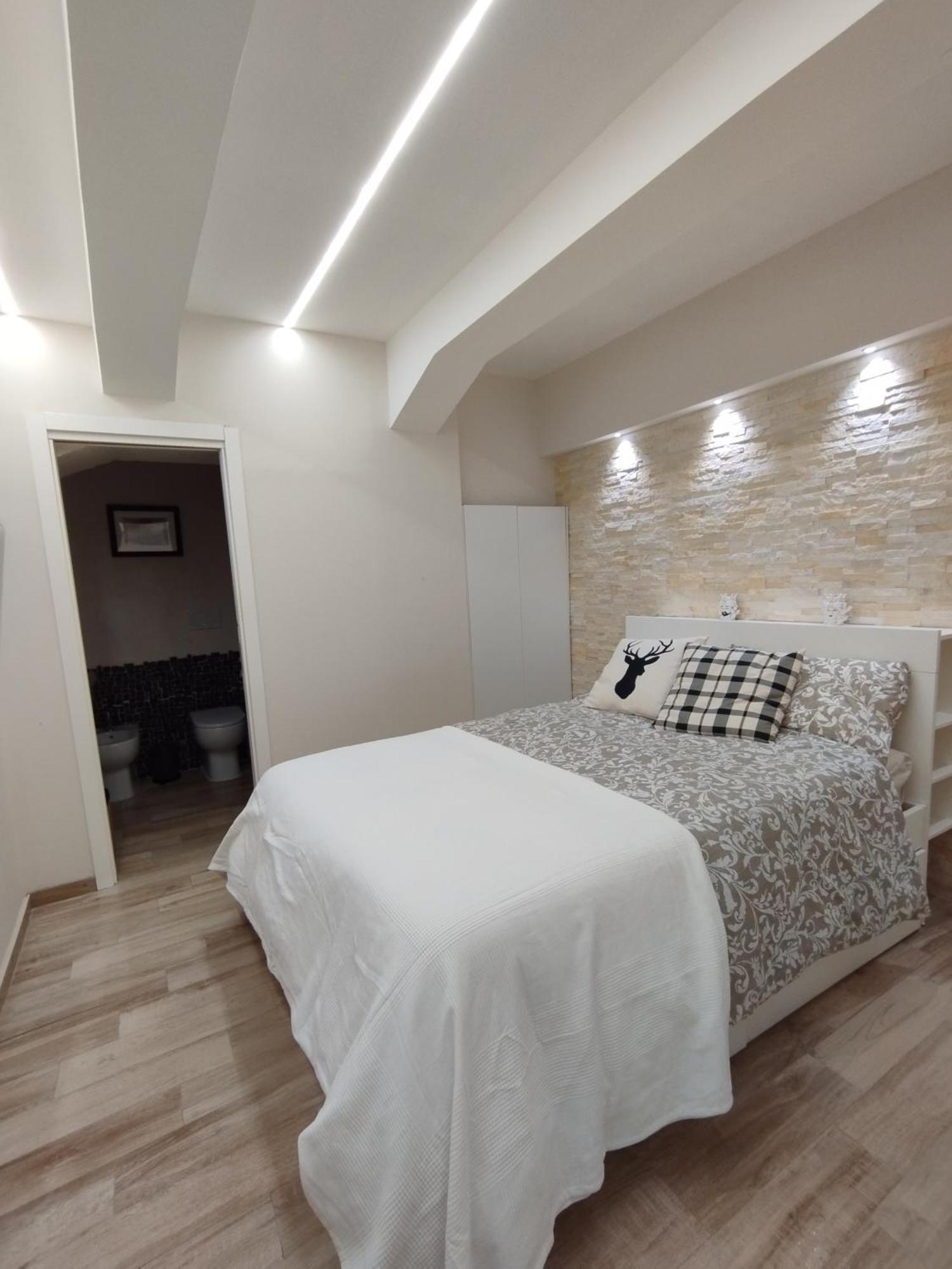 Appartement La Casa Nel Cortile à Catane Extérieur photo